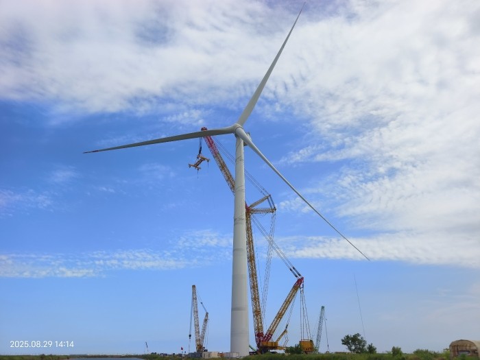 XCMG’nin 4000 Tonluk Paletli Vinci XGC88000, Çin’in Açık Deniz Rüzgar Enerjisi Devriminde Çığır Açtı